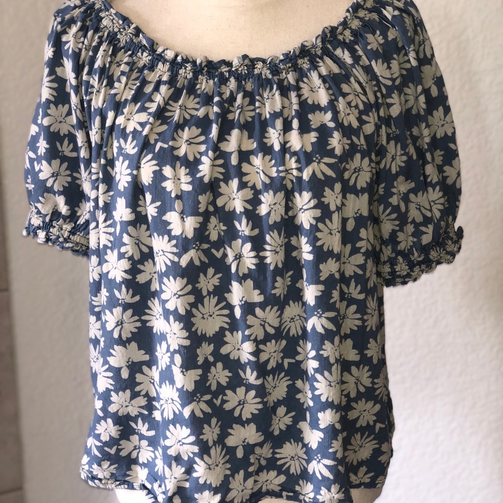 GAP Blue and White Floral Print Off-the-Shoulder Puff Sleeve Blouse